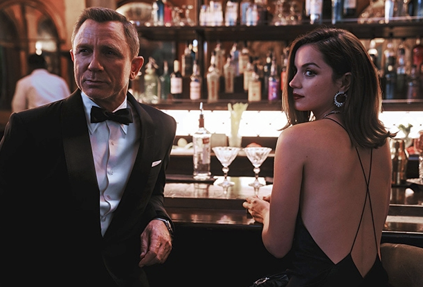 No Time to Die - Bond and Paloma enjoy a Martini in a Cuban Bar